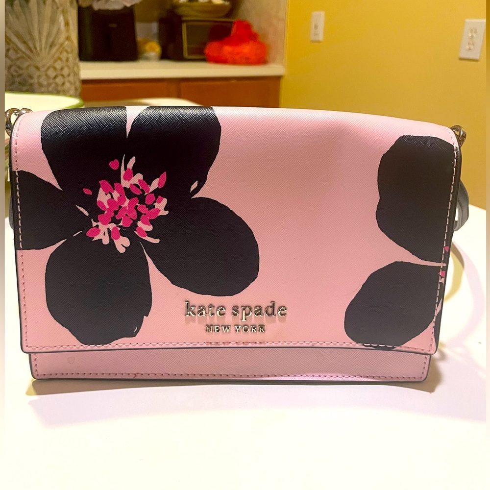 Kate Spade floral crossbody. Like new!